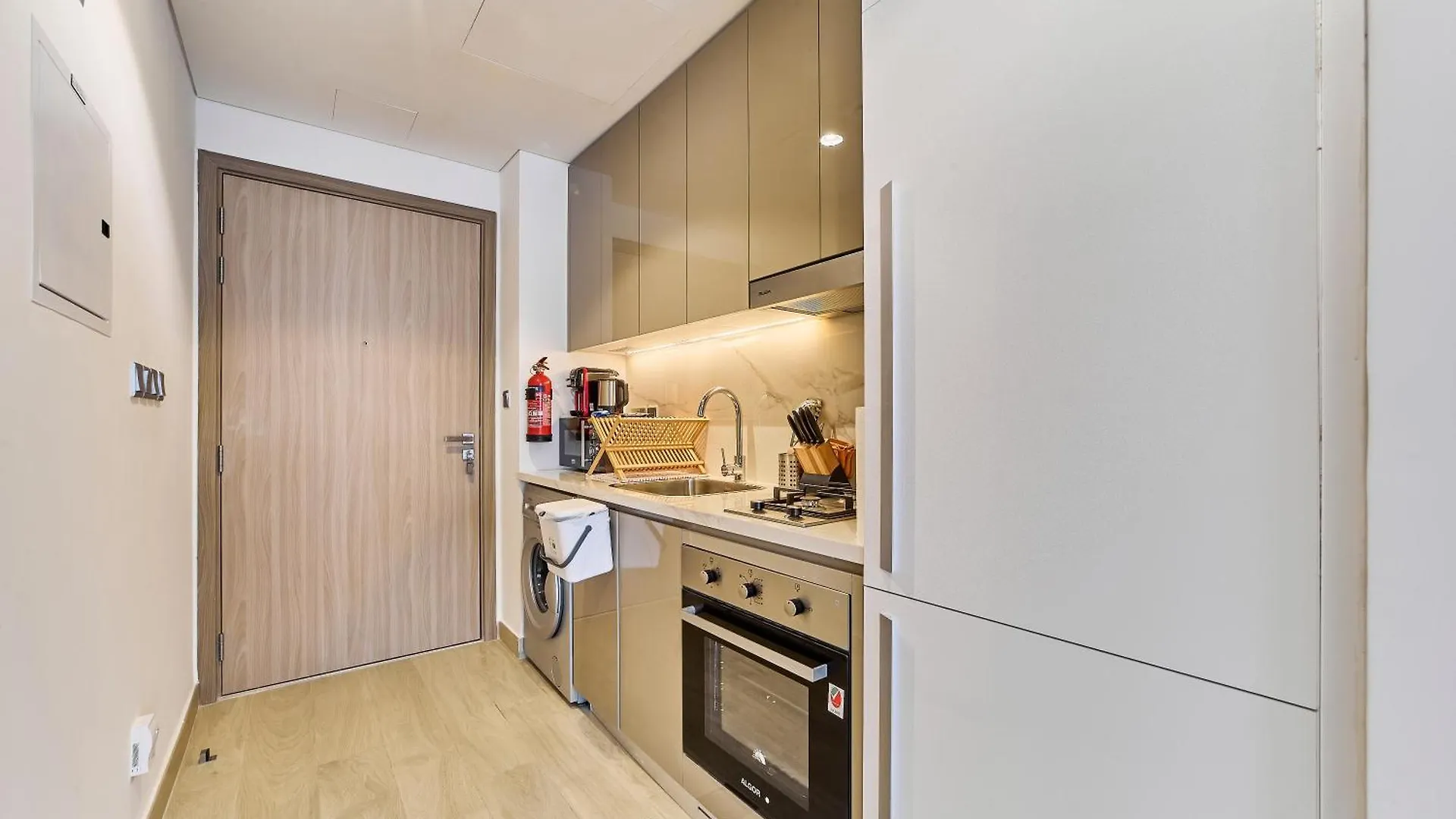 Apartment Chic Studio In Azizi Riviera With Modern Amenities Dubai